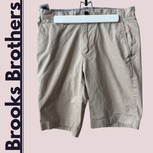 Brooks Brothers: Khaki + Beige Shorts. Waist: 30.